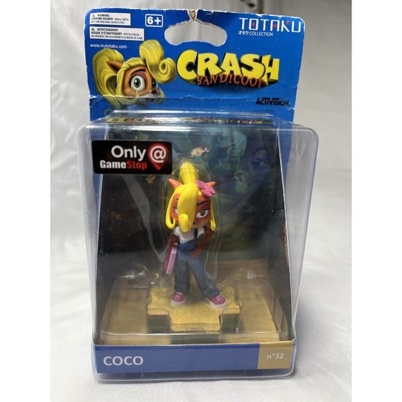 Totaku Crash Bandicoot COCO and Nino Kun II Evan 4" Figure Gamestop Exclusive - Picture 8 of 9